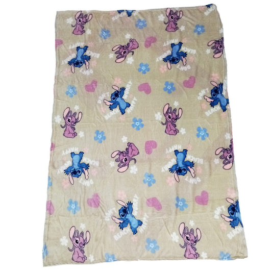 Disney Stitch™ Manta coralina original Stitch y Ángel